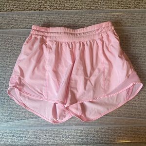 Lululemon Hotty hot short 3 or 4 inch